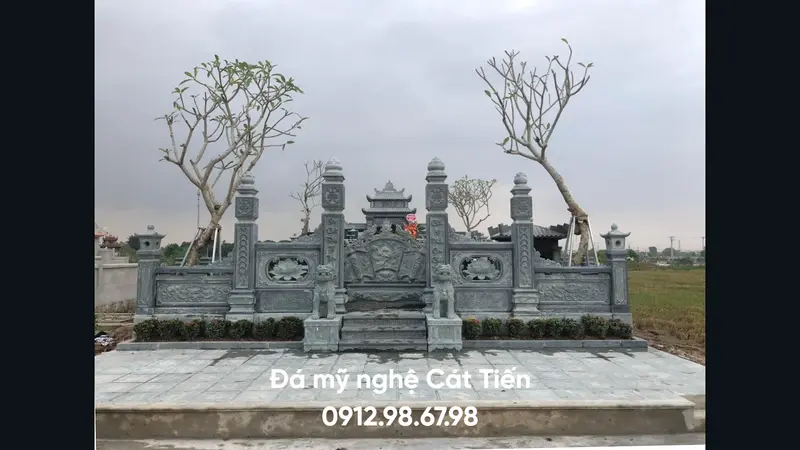 Tuân thủ các lưu ý trước khi xây dựng lăng mô đá giúp gia đình tiết kiệm thời gian, chi phí và đảm bảo các yếu tố tín ngưỡng