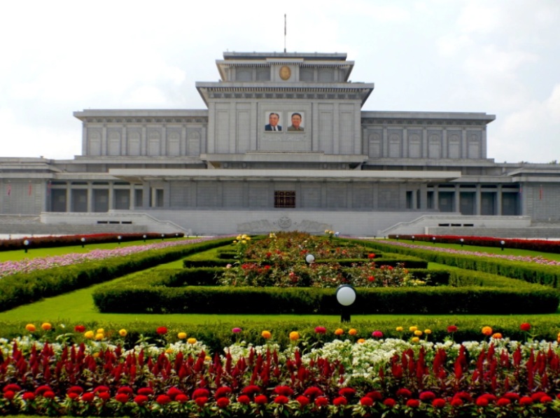 Cung điện Mặt trời Cẩm Tú Sơn