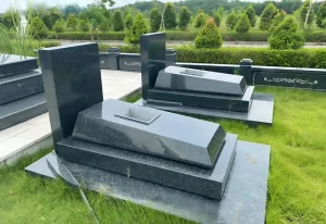Chất liệu đá là một trong những yếu tố quyết định chính đến giá thành mộ đá hoa cương