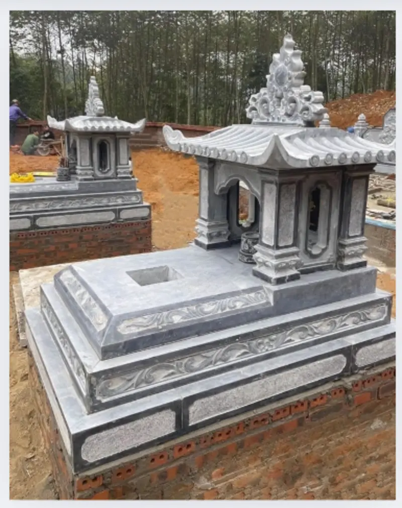 Mộ đá đơn cải táng là loại mộ được xây dựng sau khi đã bốc mộ, sang cát cho người đã mất