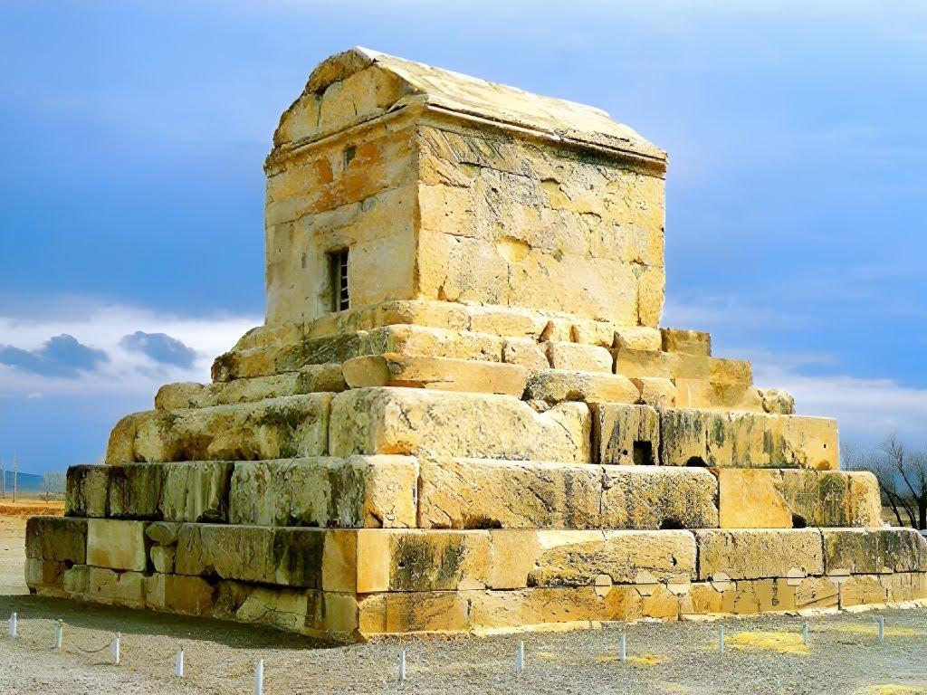 Lăng mộ Cyrus Đại Đế