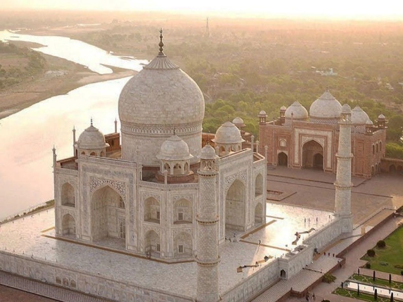 Công trình lăng mộ Taj Mahal
