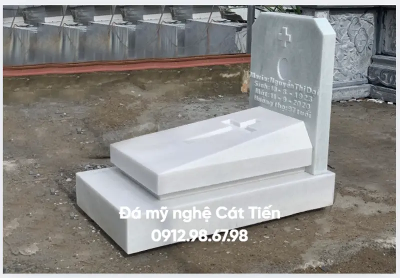 Đá mỹ nghệ Cát Tiến cung cấp mẫu mộ Công giáo được chế tác bằng đá trắng thuần khiết
