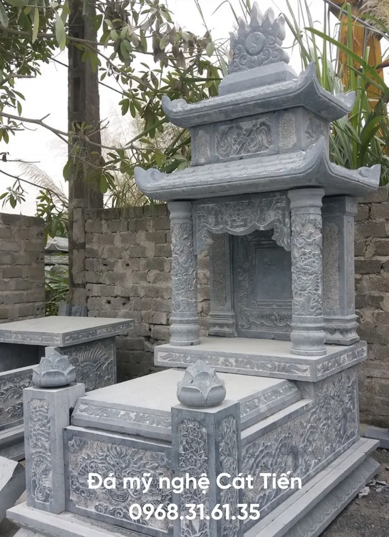 Đá mỹ nghệ Cát Tiến cung cấp sản phẩm Lăng mộ đá hai mái nguyên khối chạm khắc hoa văn