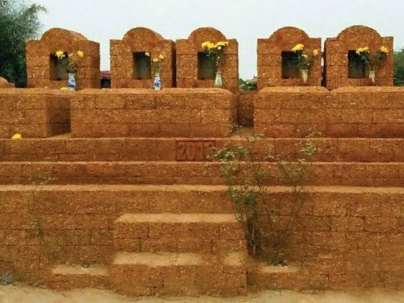 Mẫu mộ ốp đá ong vàng đẹp