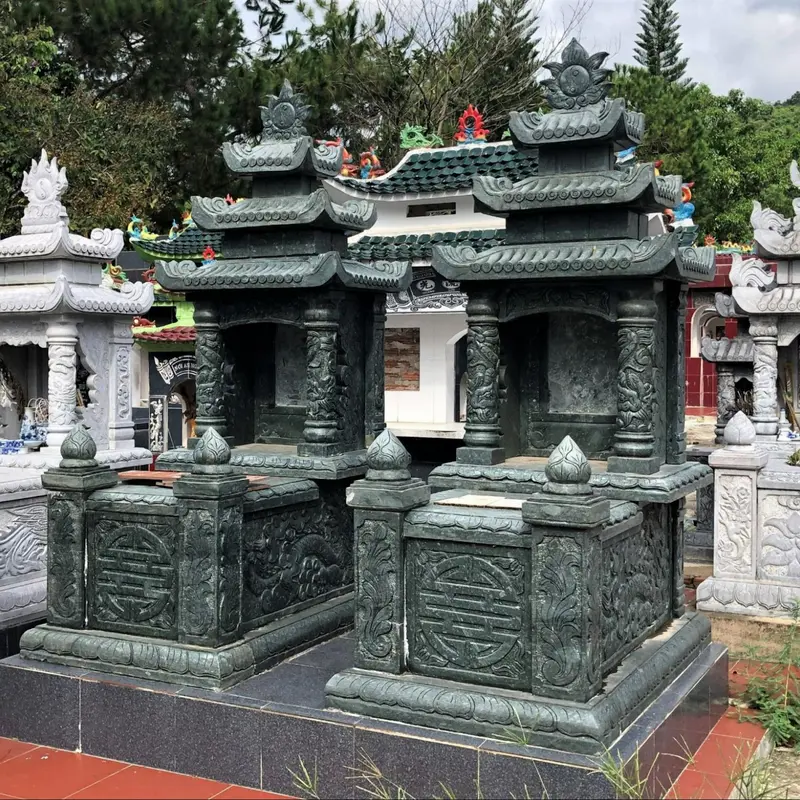 Mộ phần được sơn mới mang lại vẻ đẹp thẩm mỹ cho công trình