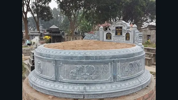 Lăng mộ tròn mang ý nghĩa phong thủy đặc biệt, tượng trưng cho vòng tròn luân hồi