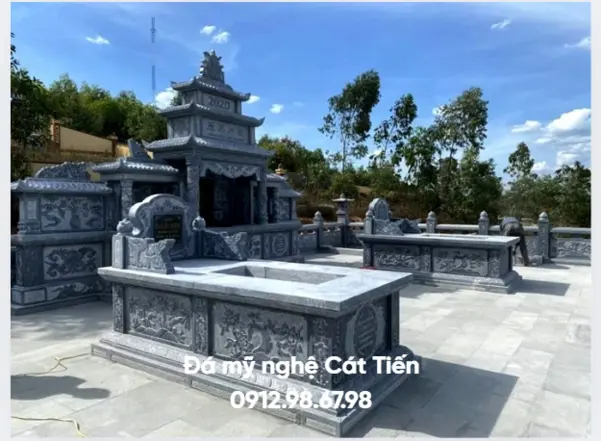 Đá xanh đen là dòng đá được sử dụng phổ biến nhất trong xây lăng mộ truyền thống