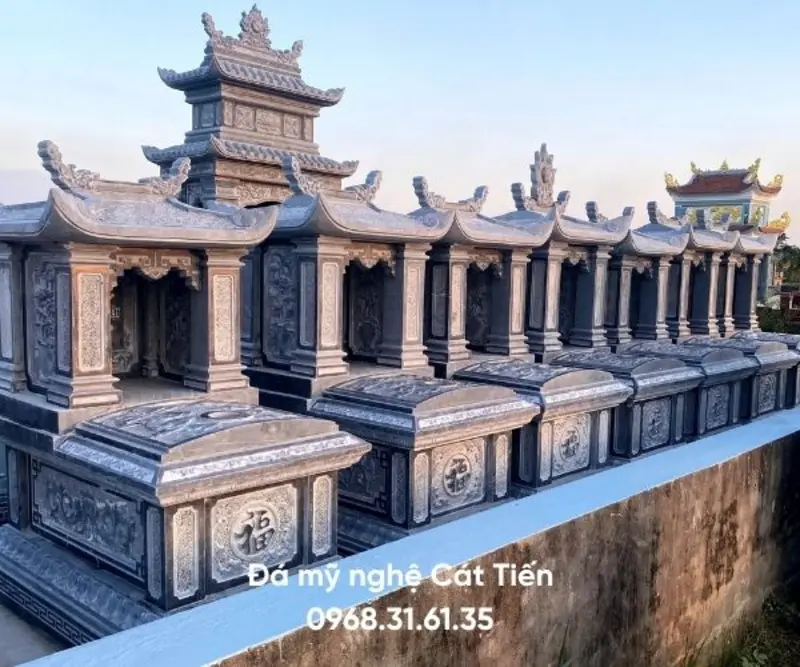 Gia chủ nên ưu tiên đá xanh đen