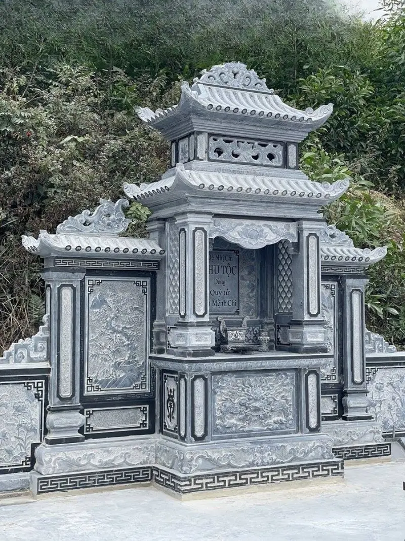 Mẫu lăng mộ đá xanh hai mái