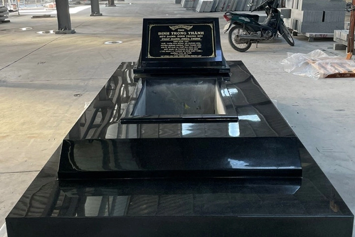 Mộ đá đen 2 cấp CT110