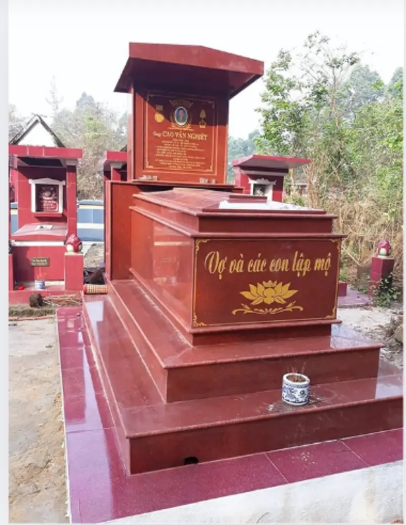 Mẫu mộ đá hoa cương đỏ