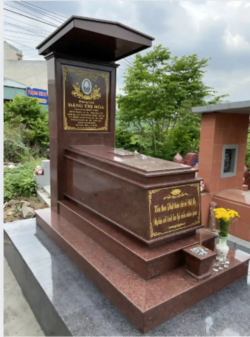 Ngôi mộ nơi tưởng nhớ công đức tổ tiên