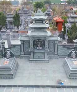 khu lăng mộ đá nguyên khối