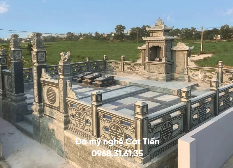 Mẫu lăng mộ gia đình kích thước lớn