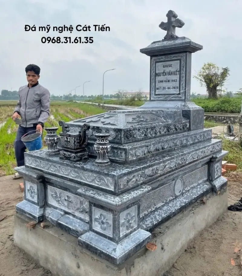 Đá mỹ nghệ Cát Tiến cung cấp mẫu mộ đá công giáo xanh đen trang nghiêm