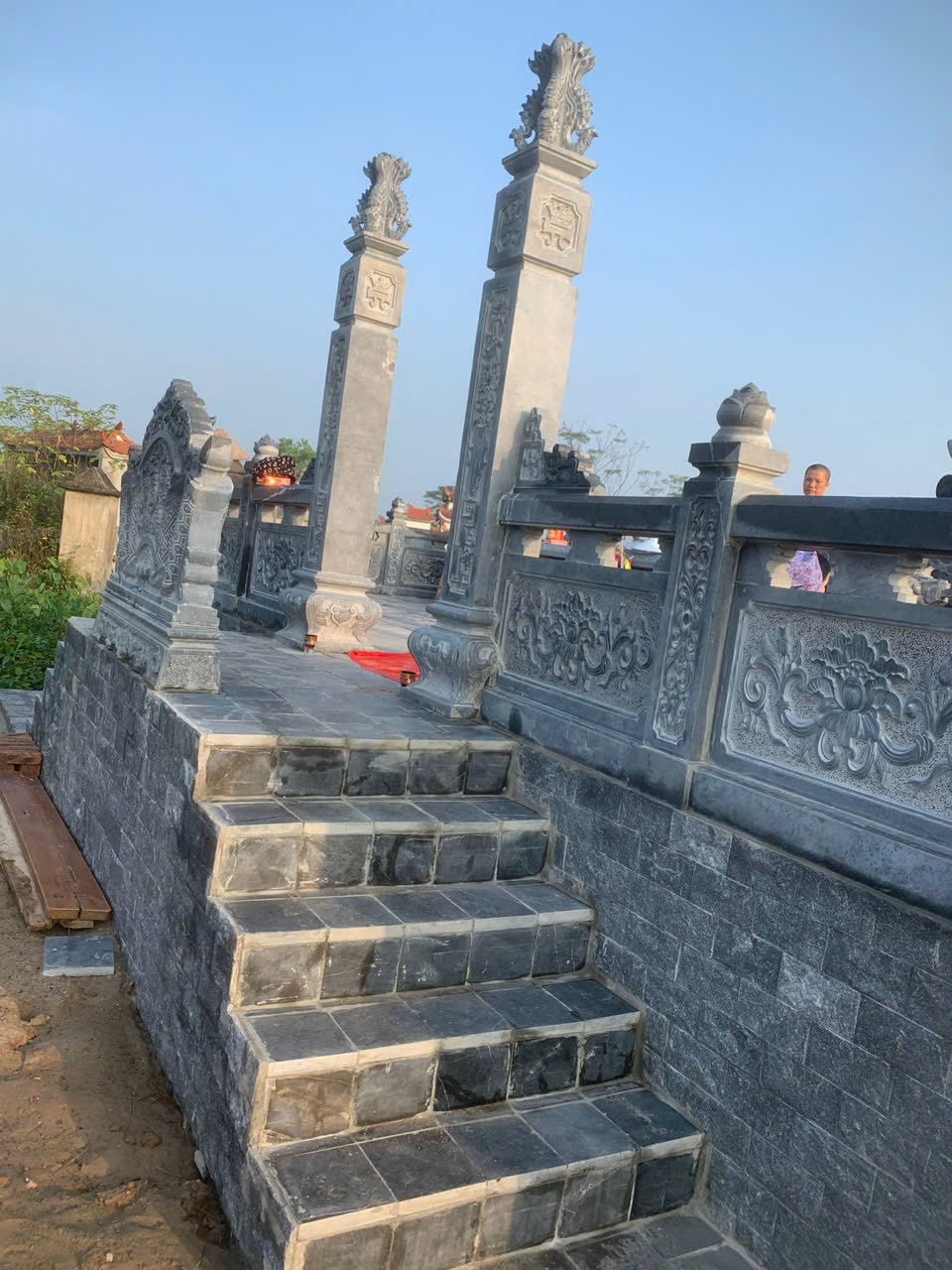 Mẫu cổng lăng mộ hai trụ nghê đá thi công tại Hải Phòng - MC12