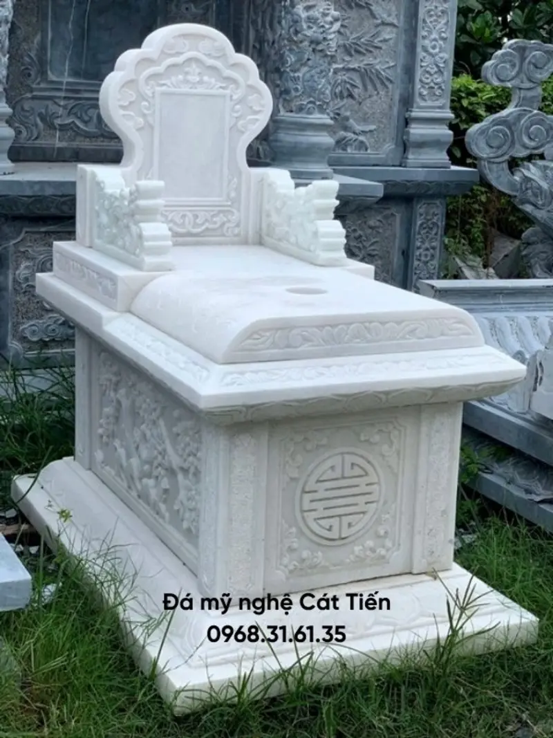 Mẫu công trình mộ đá trắng tinh tế cho người mất trẻ đơn giản, dễ vệ sinh