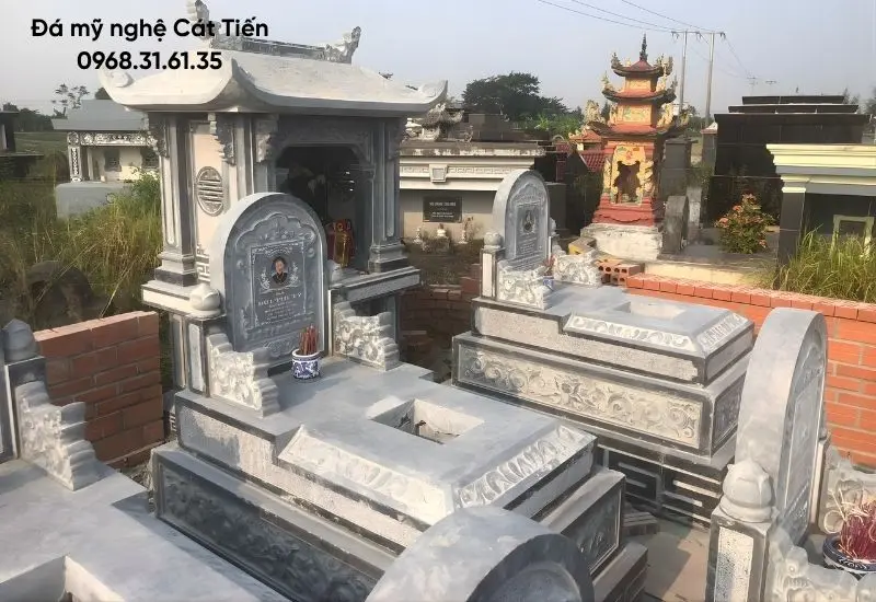 Mẫu lăng mộ đá xanh đen với hoa văn tinh tế, bền đẹp theo thời gian