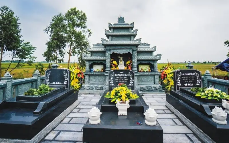 Đá mỹ nghệ Ngọc Quang cung cấp dịch vụ thiết kế và thi công lăng mộ đá (Nguồn: Internet)