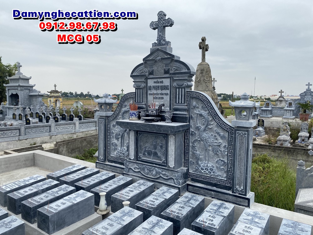 Mẫu mộ đá Công giáo xanh đen của gia tộc họ Phạm Quang