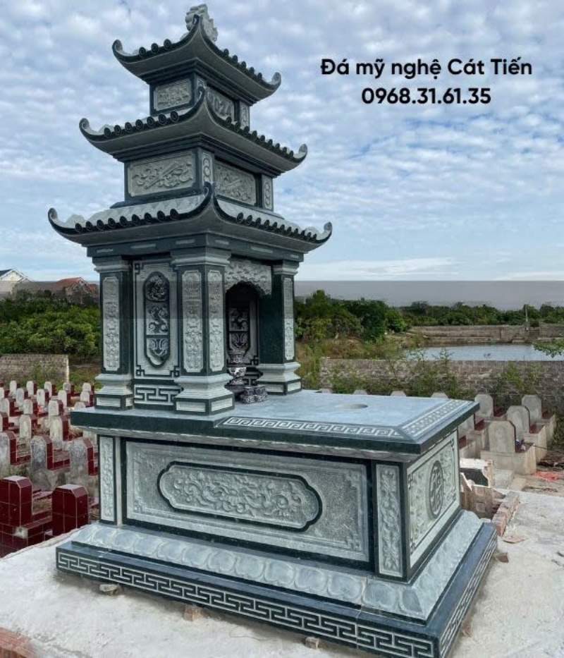 Mẫu mộ đá đôi xanh đen ba mái xanh rêu kích thước 60cm x 81cm giá 40.000.000 VND