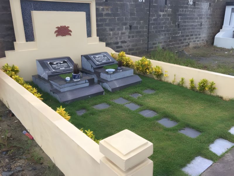 Mẫu mộ đá đôi xây gạch phù hợp với người mệnh Thổ (Nguồn: Internet)