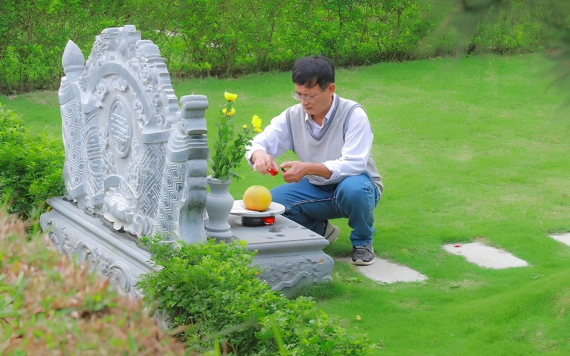 Bài khấn được sử dụng trong dịp Đại Tường nhằm tưởng niệm người đã khuất và hoàn mãn thời kỳ tang lễ. 