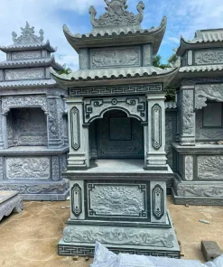 mộ đá xanh rêu cao cấp