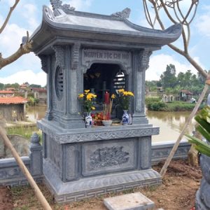 Cây hương đá bàn thờ ngoài trời
